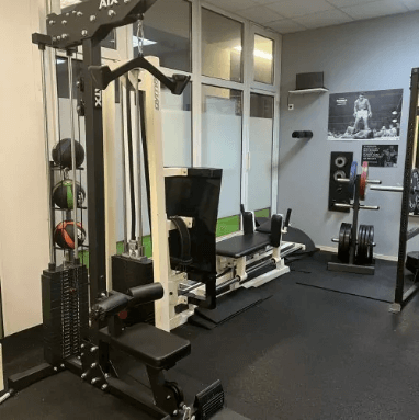 Personal-Training-Studio-Stark-in-Bewegung Geräte im Sportstudio